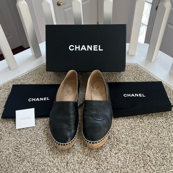 PRICE NOW FIRM Chanel Black Lambskin Leather Espadrilles Size 38 US 8 - Picture 1 of 11